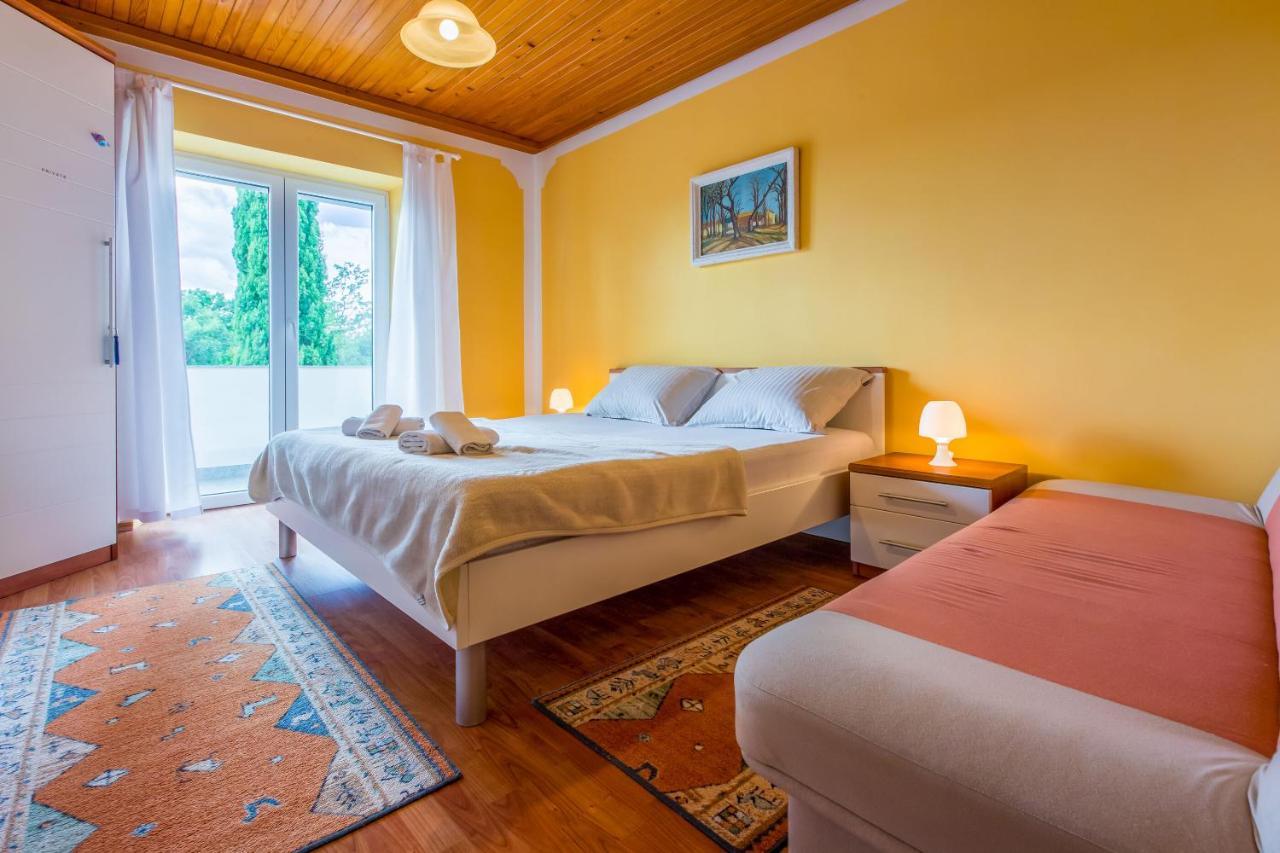 Apartments Dolloree Dramalj Extérieur photo